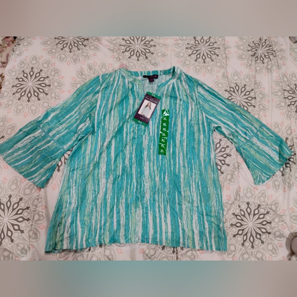 Gloria Vanderbilt Blue and White Boxy Tunic with Mandarin Collar